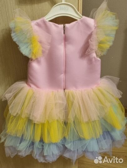 Нарядное платье для девочки 104-110