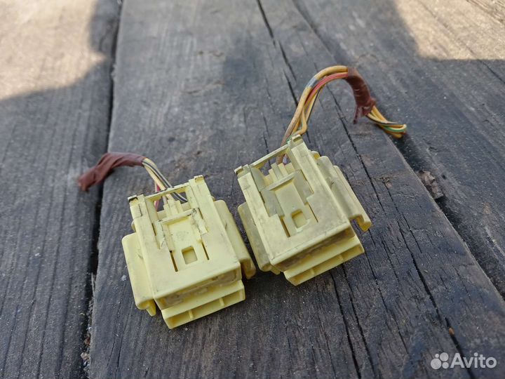 Фишка проводки Тойота Лексус Toyota Lexus 12180