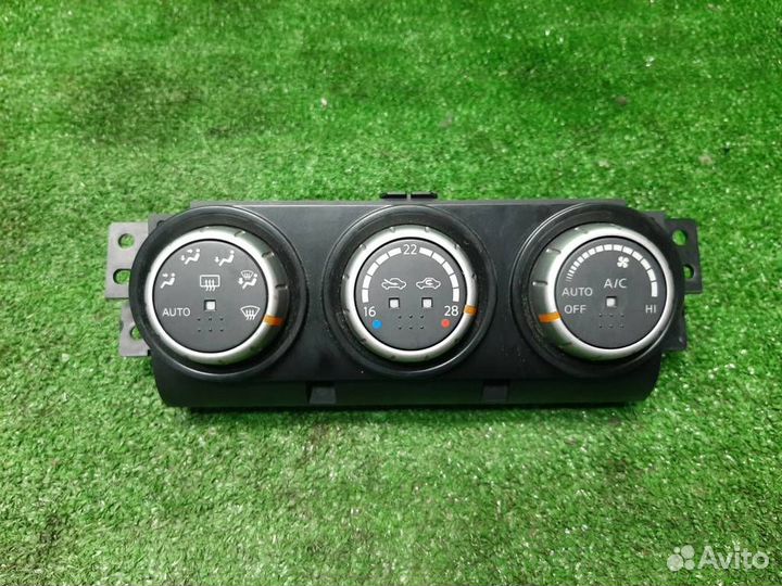 Панель управления отопителя Nissan X-Trail T31 20