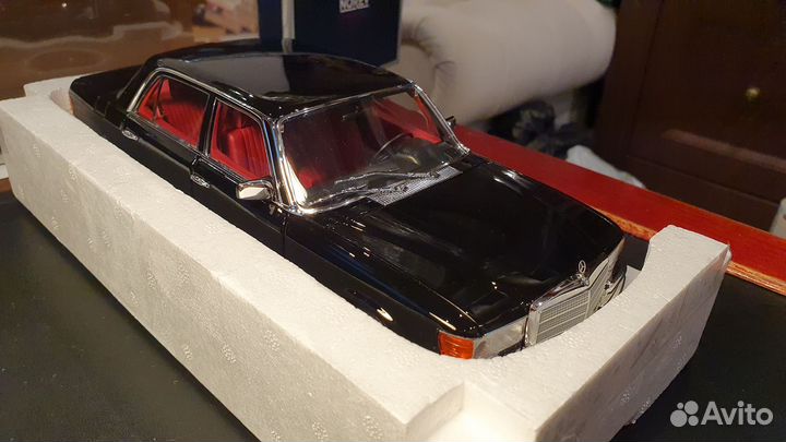 1:18 Norev Mercedes 450 SEL W116 Black