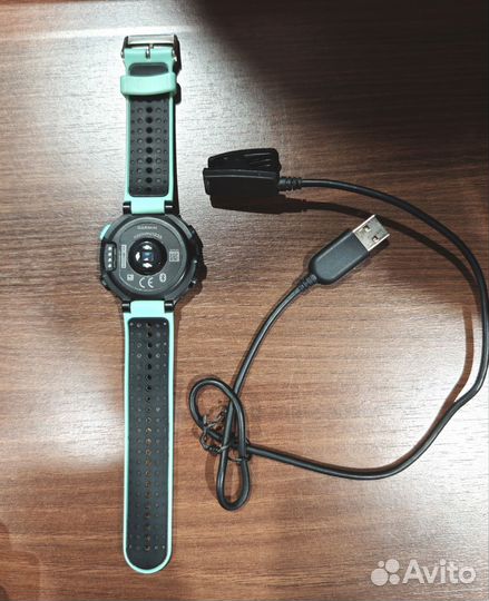 Часы garmin forerunner 235