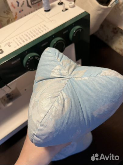 Подушка валик новая