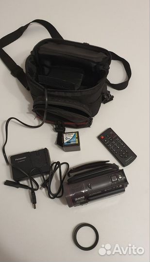 Видеокамера Panasonic HS-700