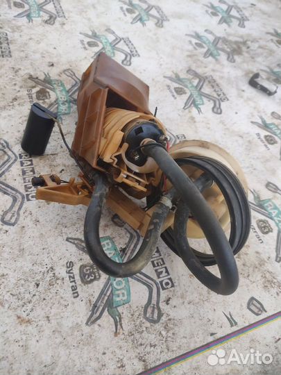 Насос топливный Nissan Primera