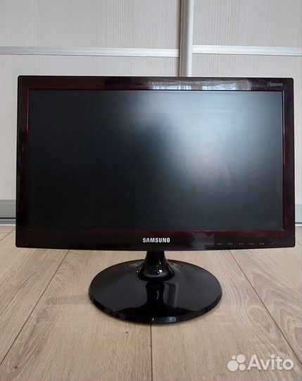 Монитор samsung
