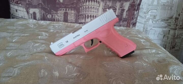 Пистолет игрушечный