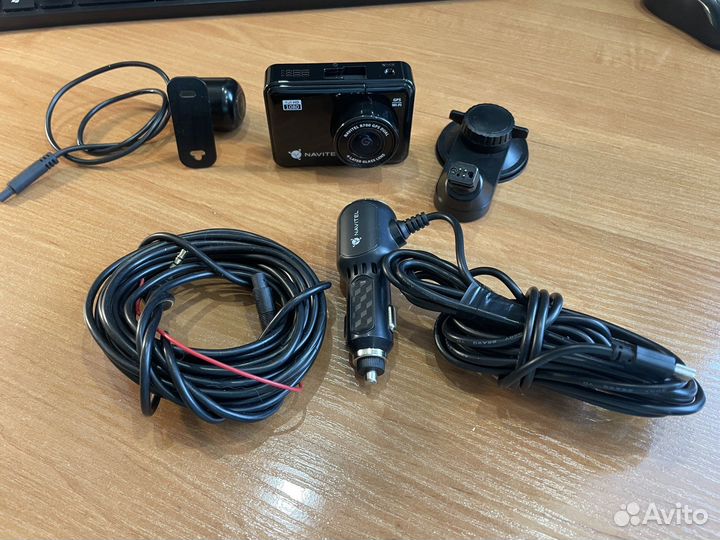 Видеорегистратор с 2 камерами