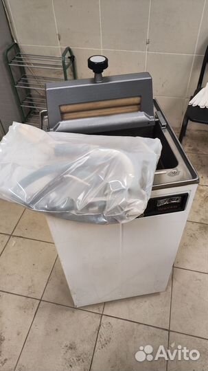 Машина стиральная бытовая урал-4М 1991г