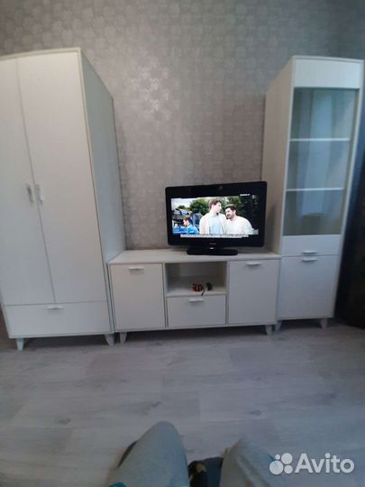 Стенка в гостиную новая