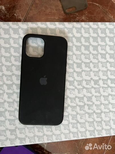 Чехлы на iPhone 12 pro max