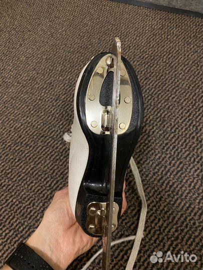 Коньки фигурные детские 31 размер