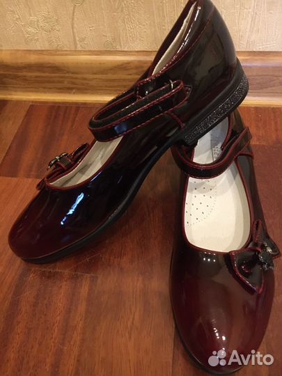 Школьные туфли для девочки 34 и 37 размер