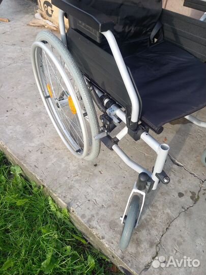 Инвалидная коляска складная бу