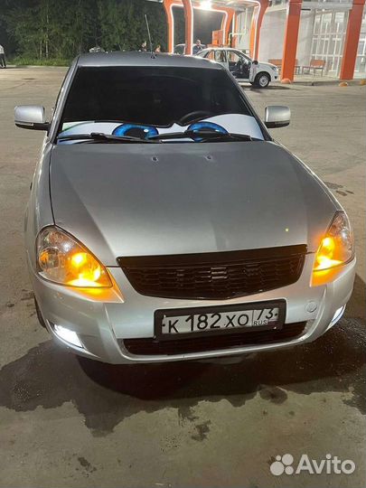 Наклейки глаза на лобовое