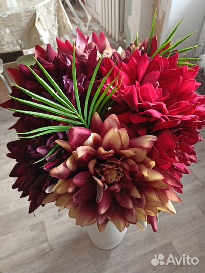 Искусственные цветы большие