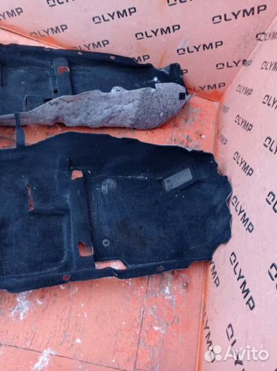 Ковер пола Toyota Camry AVV50 2AR-FXE 2014