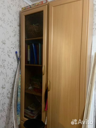 Шкаф