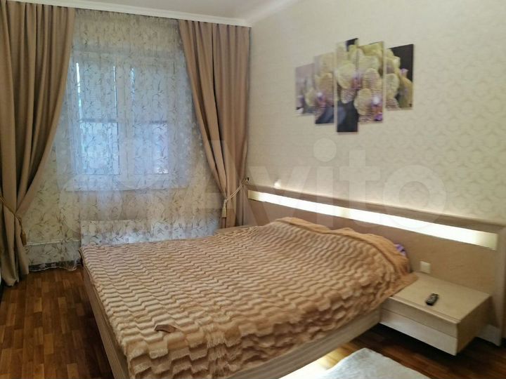 2-к. квартира, 54 м², 3/10 эт.