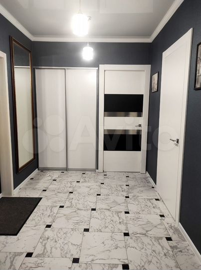 2-к. квартира, 58 м², 5/18 эт.