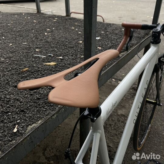 Outleap Heritage 53cm