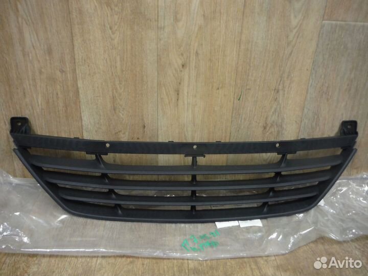 Решетка переднего бампера hyundai IX35 2013