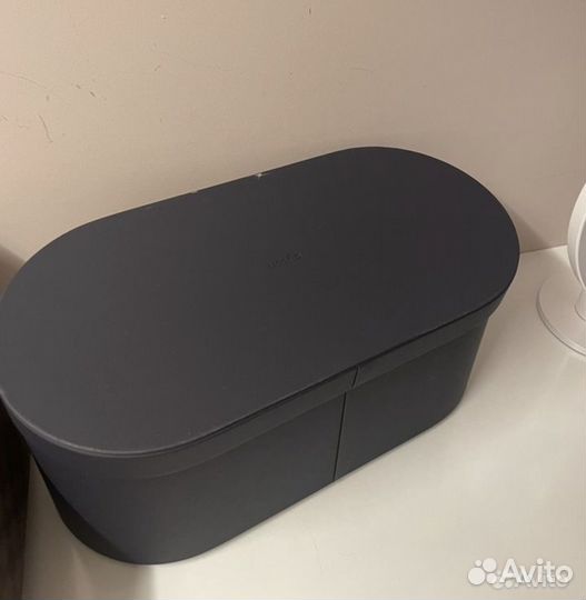 Коробка от фена и стайлера dyson