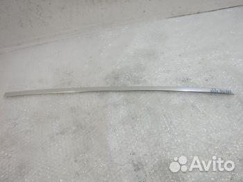 Молдинг стекла двери задней левой