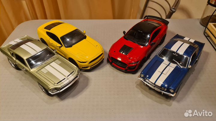 Коллекционные лошади в масштабе 1/18