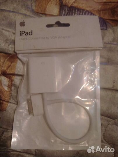 iPad Dock connector to VGA adapter