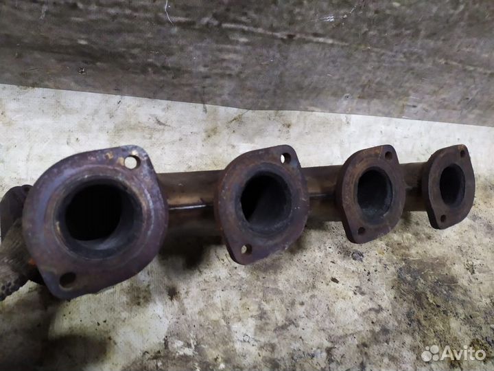Левый выпускной коллектор mercedes W220