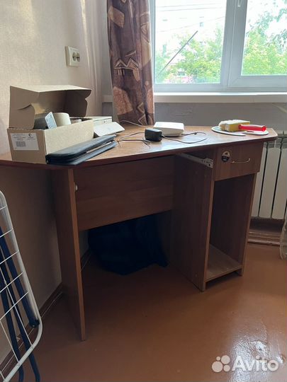 Компьютерный стол