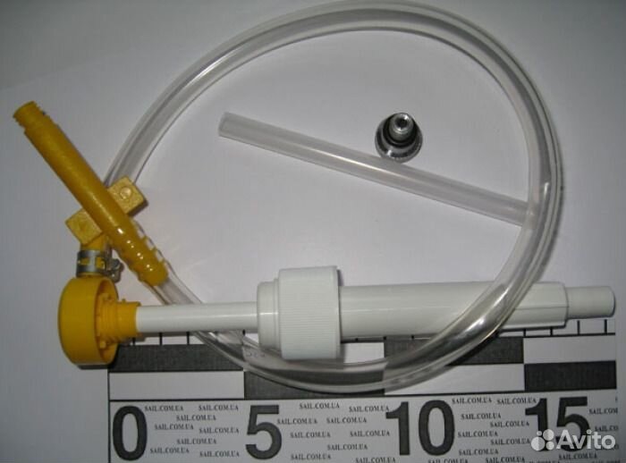 Насос для замены масла редуктора лодочных моторов