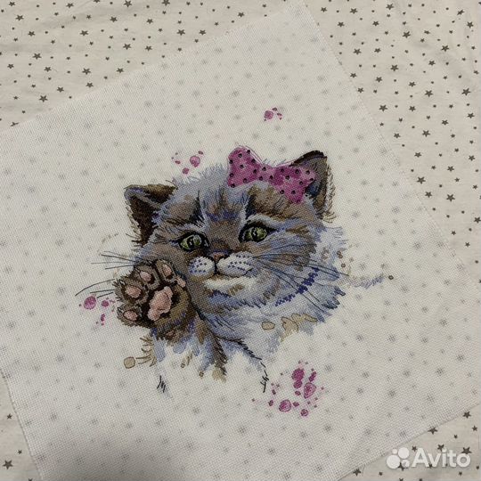 Готовая вышитая картина крестиком