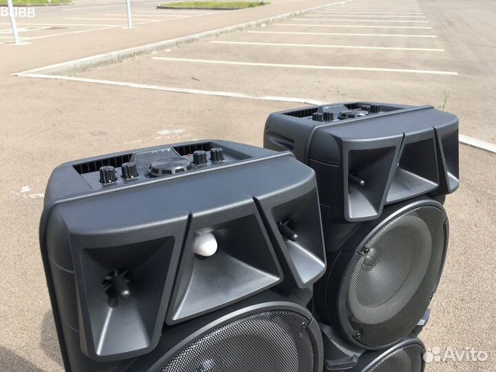 Портативная колонка с микрофоном