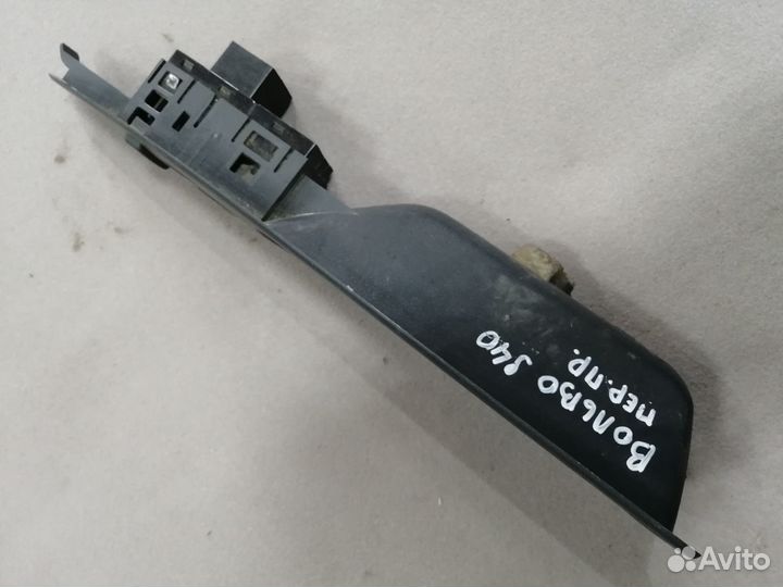 Кнопка стеклоподъемн.перед прав.Volvo S40 2001-04