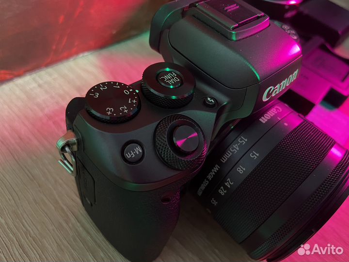 Canon EOS M5 + 18-45mm + переходник Viltrox