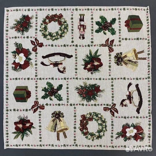 Новогодняя гобеленовая скатерть/салфетка Tukan