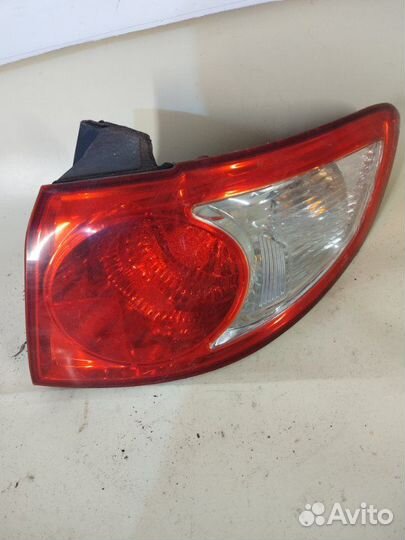 Стоп-сигнал задний правый Hyundai Santa Fe 2 D4EB