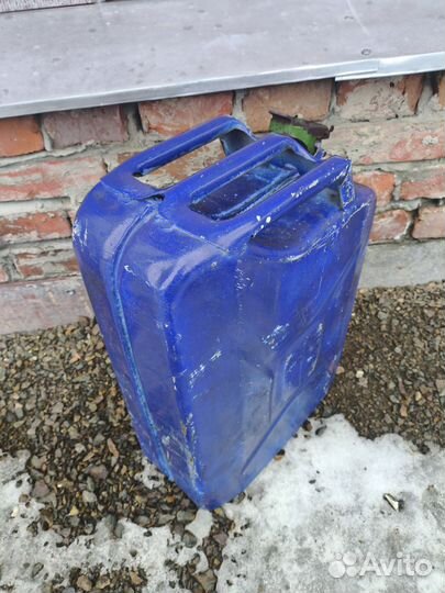 Канистра для бензина 20 литров/тара для бензина 20