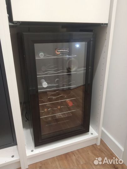 Винный шкаф gastrorag JC-48 черный(не холодильник)