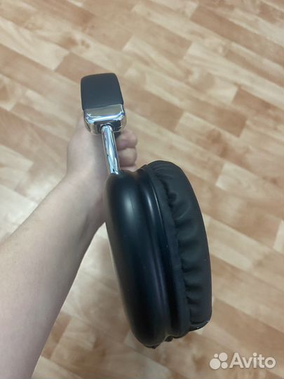 Беспроводные наушники