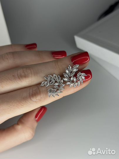 Серьги swarovski листья