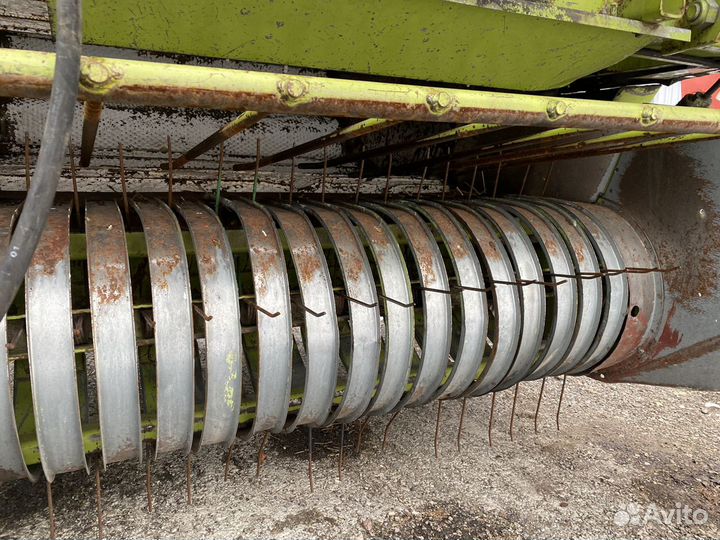 Пресс-подборщик Claas Rollant, 2001