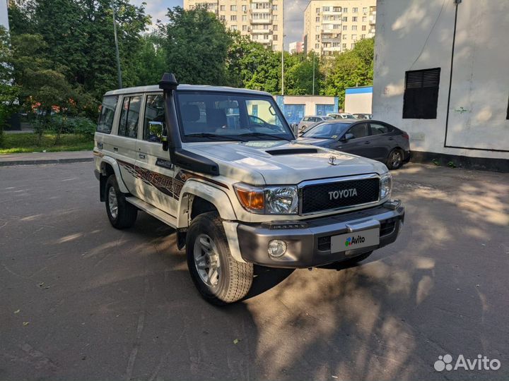 Toyota Land Cruiser 4.5 МТ, 2022, 40 км
