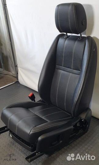 Сиденье переднее левое Land Rover