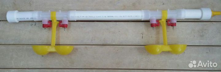 Ниппельная поилка для кур, перепелов, цыплят