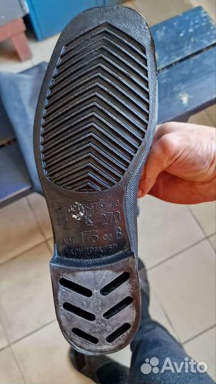 Болотные сапоги