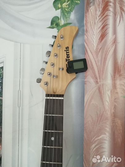 Электрогитара Terris с комбиком