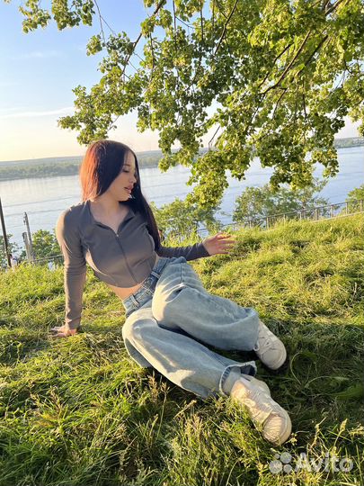 Лонгслив на замке