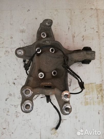 Кулак поворотный задний правый Hyundai Sonata 6 YF